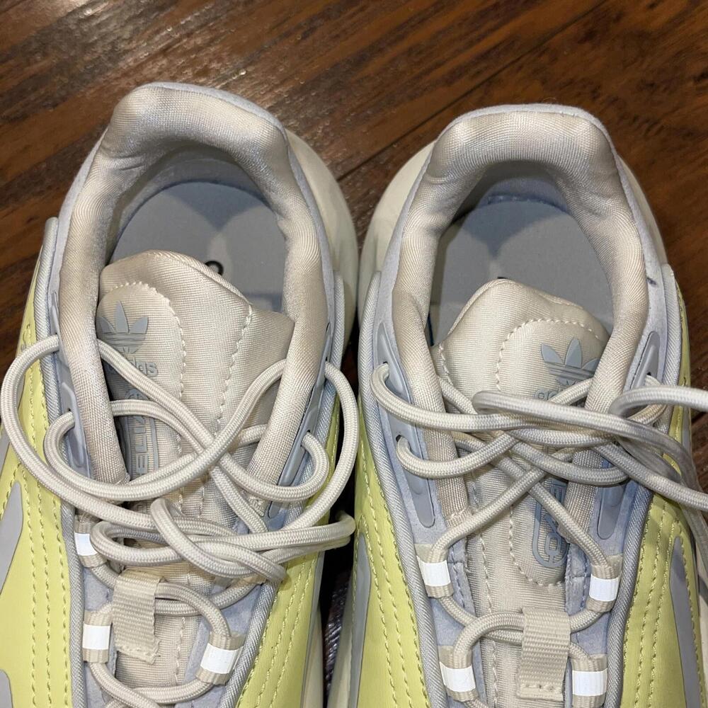 Kids Adidas Ozelia J Shoes Sneakers White Gray Yellow Size 3.5 Youth - Picture 9 of 9